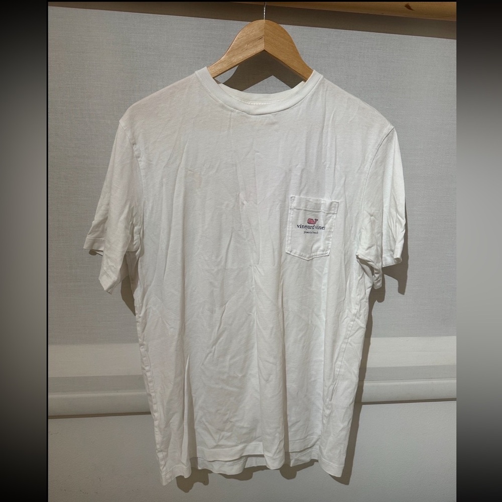 Vineyard Vines White T-shirt